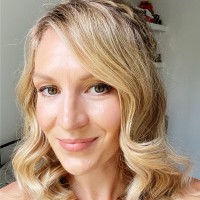 Laura Hunt