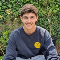Lachlan Wells