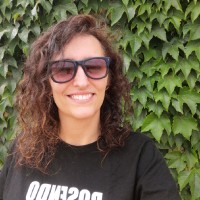 Elena Juliá