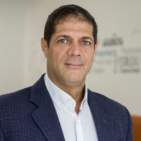 Cesar Augusto Avendaño Múnera