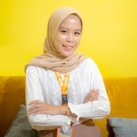 Nina Azizah