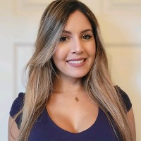 Adriana Leal