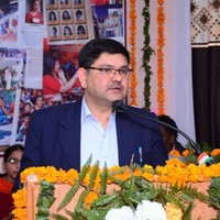 Dr R K Singh