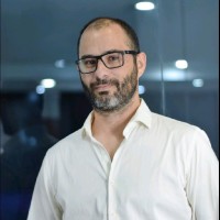 Fernando Tiano
