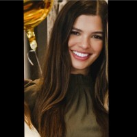Nicole Dones