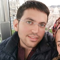 Avichai Yungrais