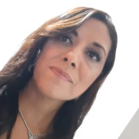 Daniela Lopes de Oliveira