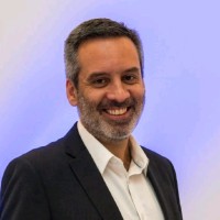 Toni Oliveira