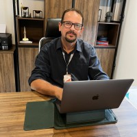 Adenes Irineu Freire Junior