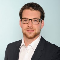 Sven U.