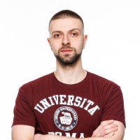 Nikos Kaparinos