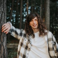 Max Azzarello