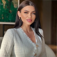 Andra L.