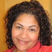 Laura Flores