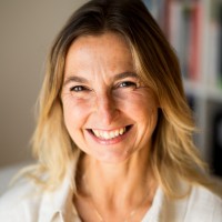 Louise Tellier, Tra