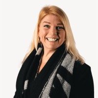 Suzanne van den Bout