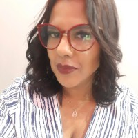 Erika Vasconcelos