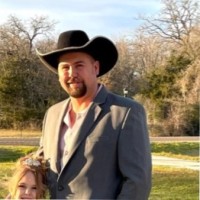 Dustin Holub