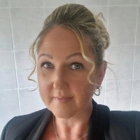 Lizzie Robinson-Charlton