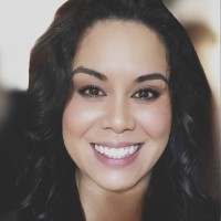 Kim Lyons