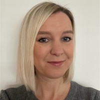Leanne Adams