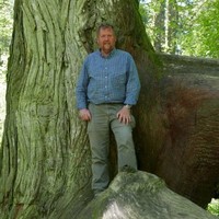 Tony Kirkham Mbe, Vmh, Ficfor (Hon), Farbora