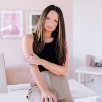 Caitlin Thomas