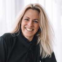 Simone Van Roekel