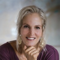 Erika Larrieu, PCC