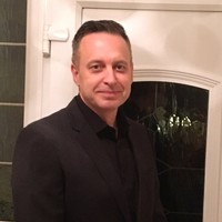 Mark Thomas