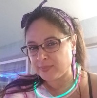 Elizabeth R Martinez