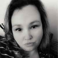 Tracey E.