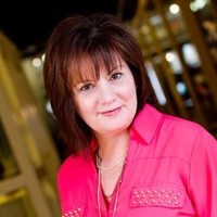 Pam Calomeni