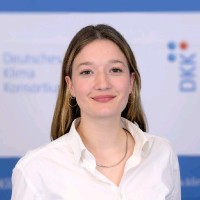 Laura Zeh