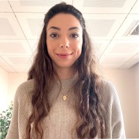 Natalie Höllüksever