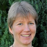 Claudia Carter