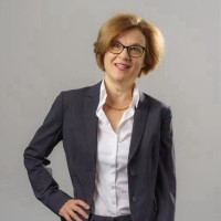 Dr. Konstanze Mayer