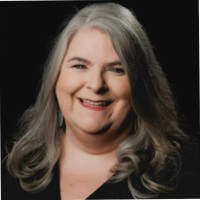 Leslie Dixon