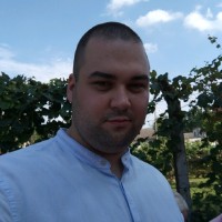 Vedran Nađ