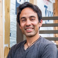 Alexander Villagomez, Meng
