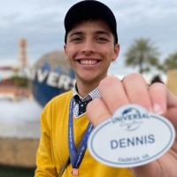 Dennis Velez