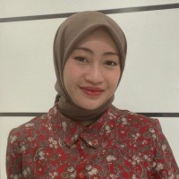 Putri Setyana