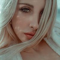 Alexa Chimonides