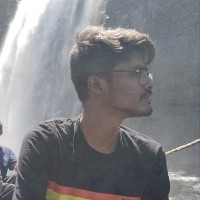 Giri Dhar