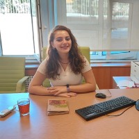 Büşra Özçeli̇k