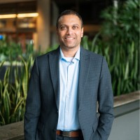 Wayne Fernandes, Oly