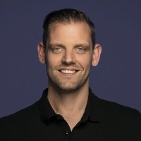 Marc Van Riel