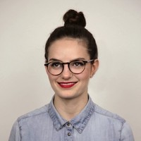 Erika Stuhl