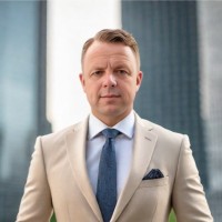 Lee Hollingworth (CMgr MCMI)