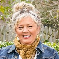 Anne Stone